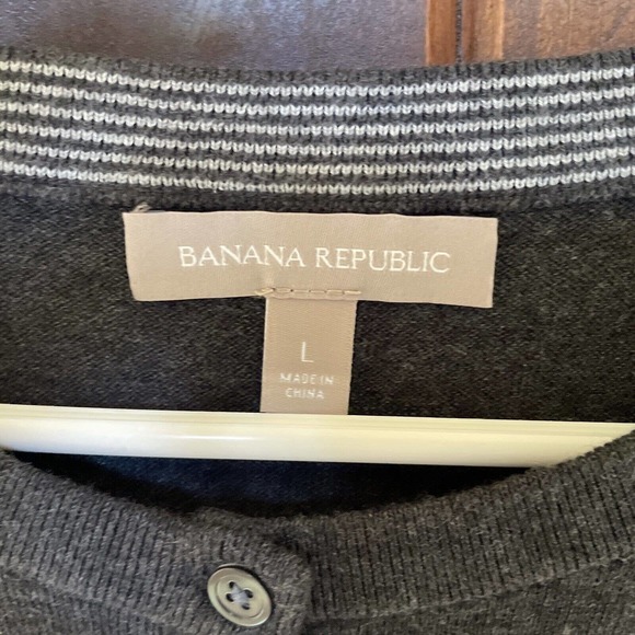 Banana Republic Silk Blend Cardigan Womens Large Light Grey Long Sleeve - Picture 3 of 6